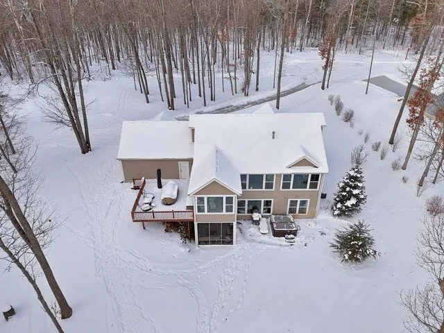 $759,900 | 8006 South Potawatomi Court, Newaygo, MI 49337