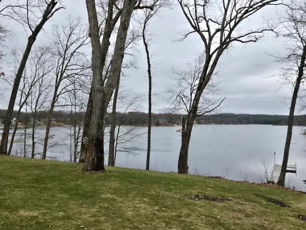 $759,900 | 8006 South Potawatomi Court, Newaygo, MI 49337