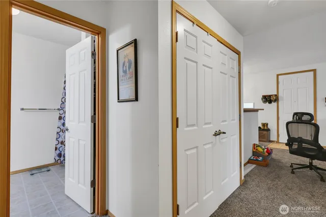 $320,000 | 18527 101st Ave Court East, Unit 213, Puyallup, WA 98375