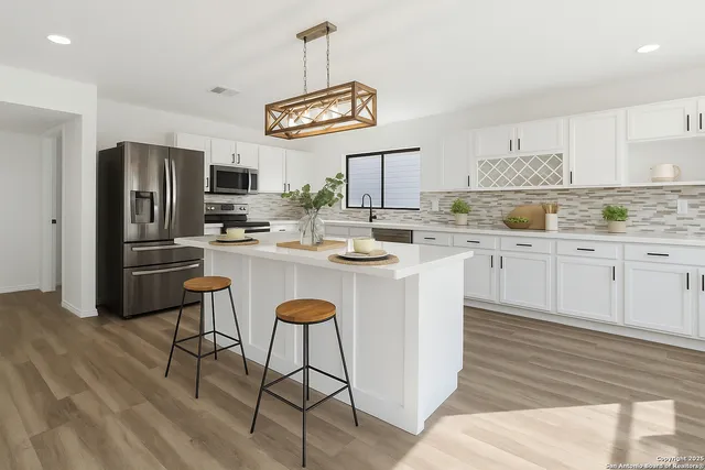 $355,000 | 404 Ashley Park Circle, Schertz, TX 78154