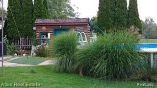 9388 Milford Road Holly, MI 48442 - Photo 6 of 37 IMG_6105.jpg