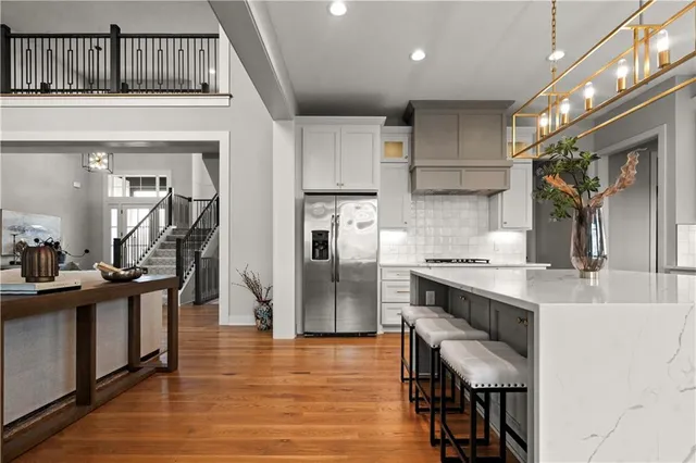 $1,925,000 | 11705 West 170th Street, Overland Park, KS 66221