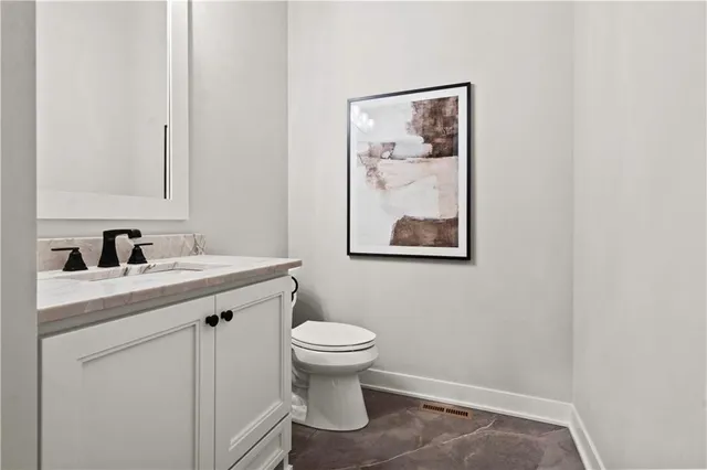 $1,925,000 | 11705 West 170th Street, Overland Park, KS 66221