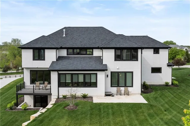 $1,925,000 | 11705 West 170th Street, Overland Park, KS 66221
