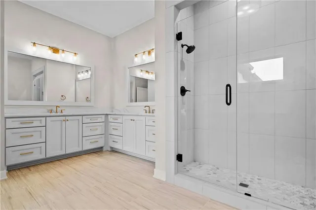 $1,925,000 | 11705 West 170th Street, Overland Park, KS 66221