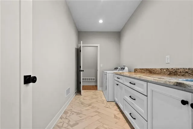 $1,925,000 | 11705 West 170th Street, Overland Park, KS 66221