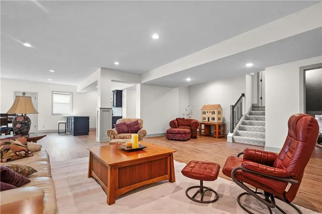 $1,925,000 | 11705 West 170th Street, Overland Park, KS 66221