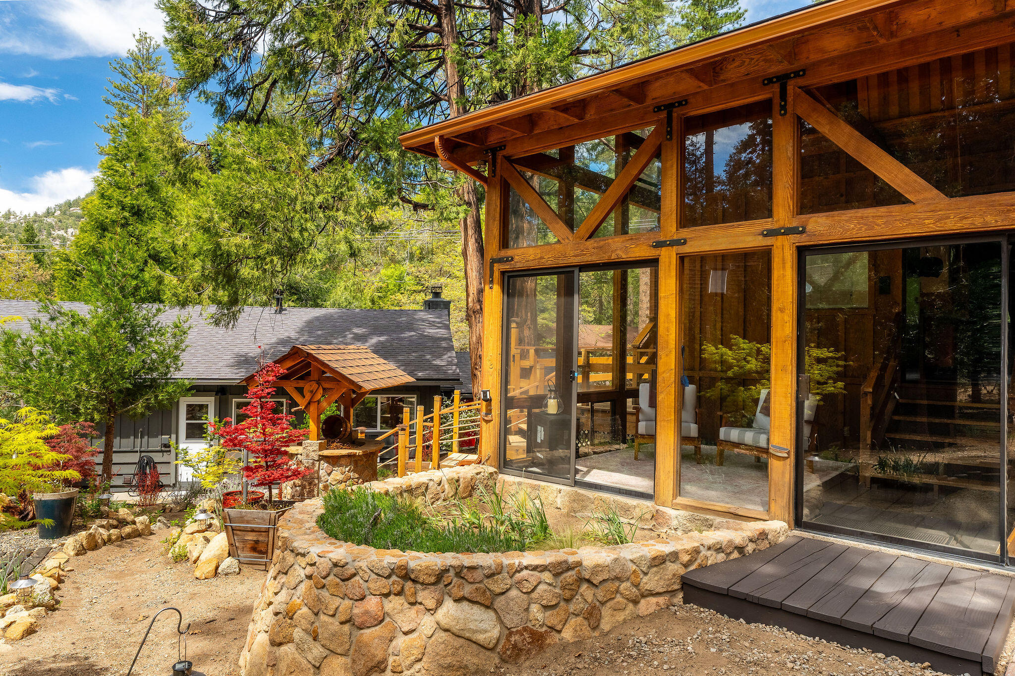 25106RimRockRd-70