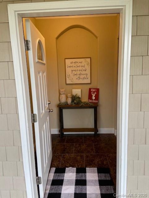 91 McCurry Road Weaverville, NC 28787 - Photo 5 of 33 Gallery Image 5