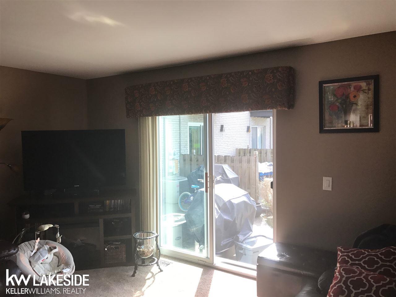 4344 15 Mile Road Sterling Heights, MI 48310 - Photo 3 of 22 31324661-2.JPG