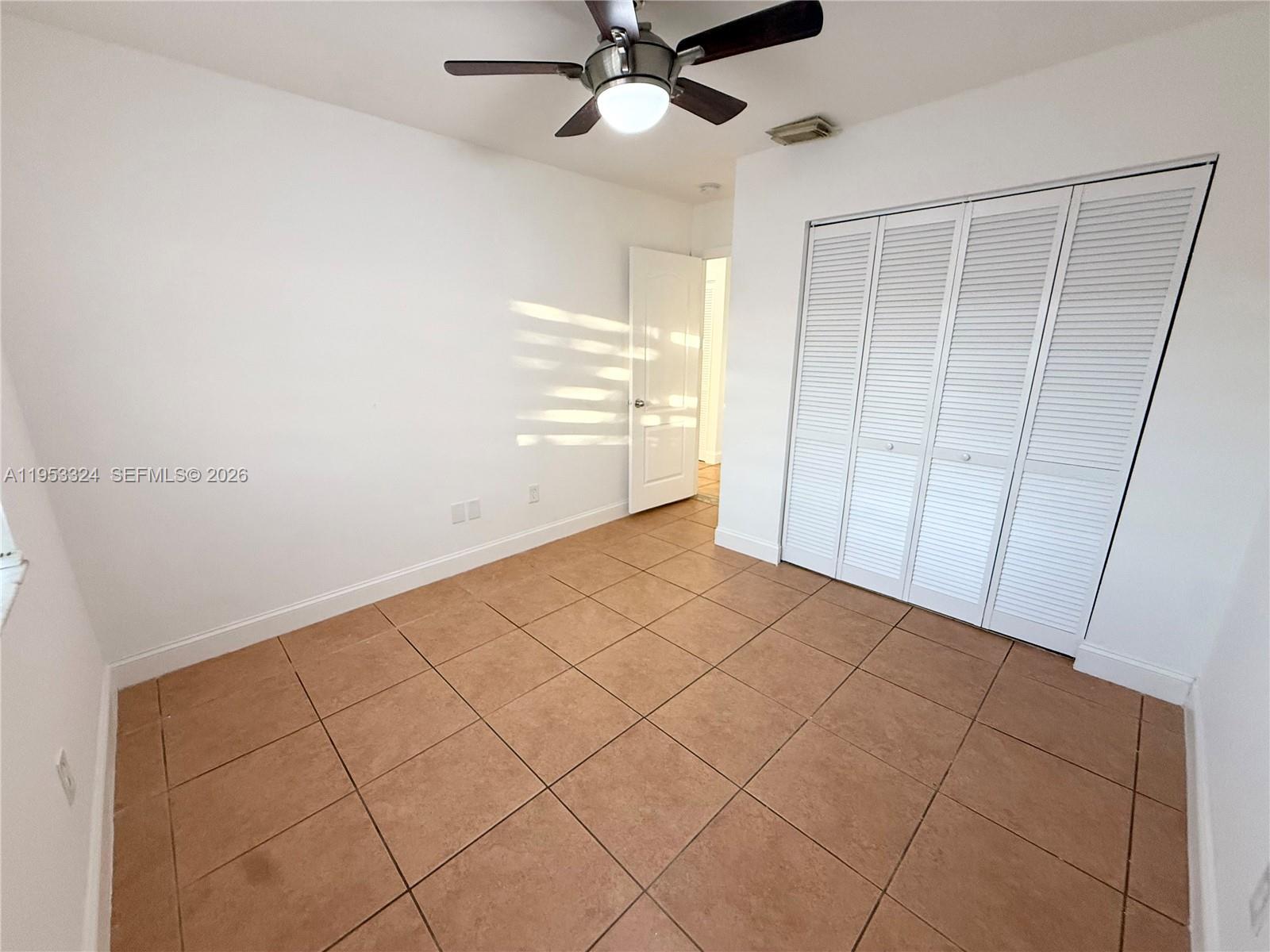 8265 Northwest 186th Street, Unit 906 Hialeah, FL 33015 - Photo 18 of 30