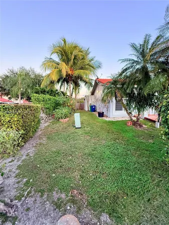 $3,000 | 8265 Northwest 186th Street, Unit 906, Hialeah, FL 33015