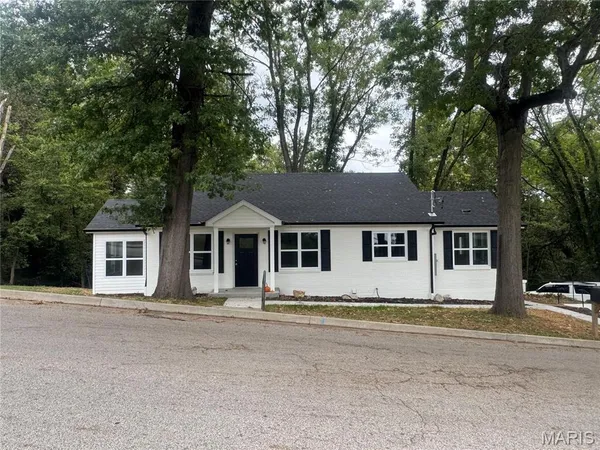 $247,900 | 801 Miller Street, New Haven, MO 63068