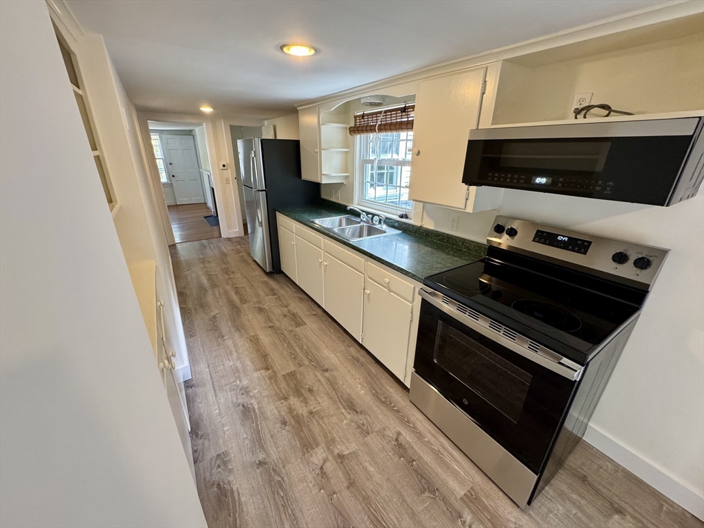 198 Main Street, Unit 2 Sandwich, MA 02563 - Photo 12 of 27