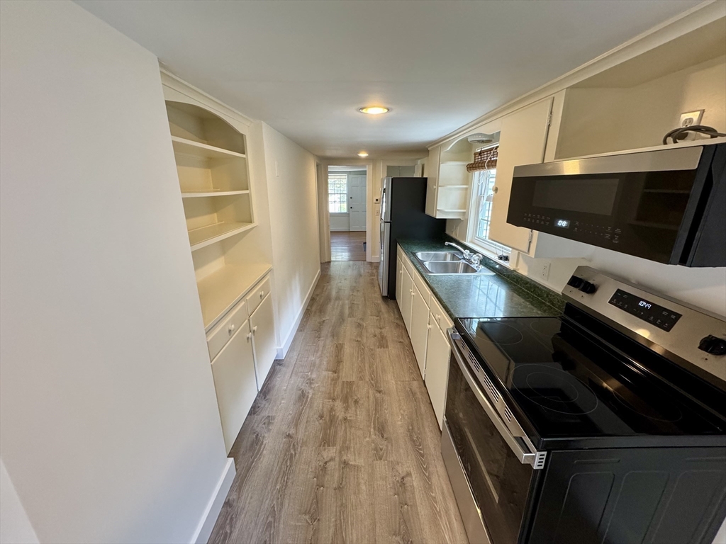 198 Main Street, Unit 2 Sandwich, MA 02563 - Photo 15 of 28