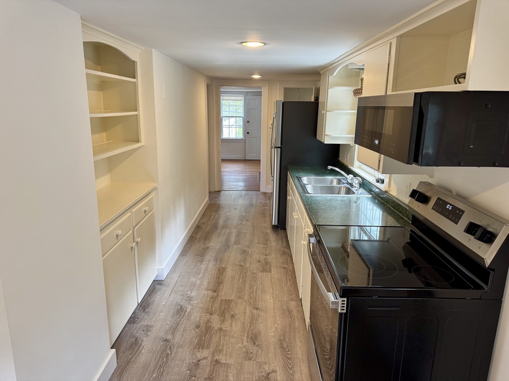 198 Main Street, Unit 2 Sandwich, MA 02563 - Photo 7 of 27