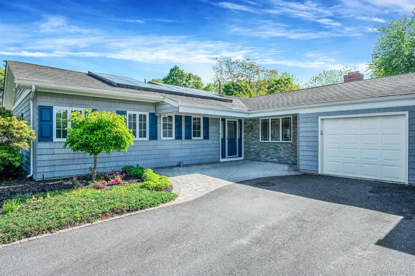 $800,000 | 17 North Durkee Lane, East Patchogue, NY 11772