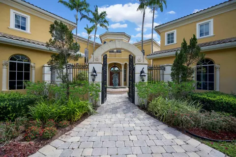 $6,750,000 | 18118 Daybreak Drive, Boca Raton, FL 33496