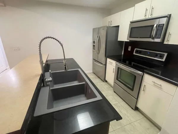 $2,390 | 2944 Hidden Hills Road, Unit 1604, West Palm Beach, FL 33411