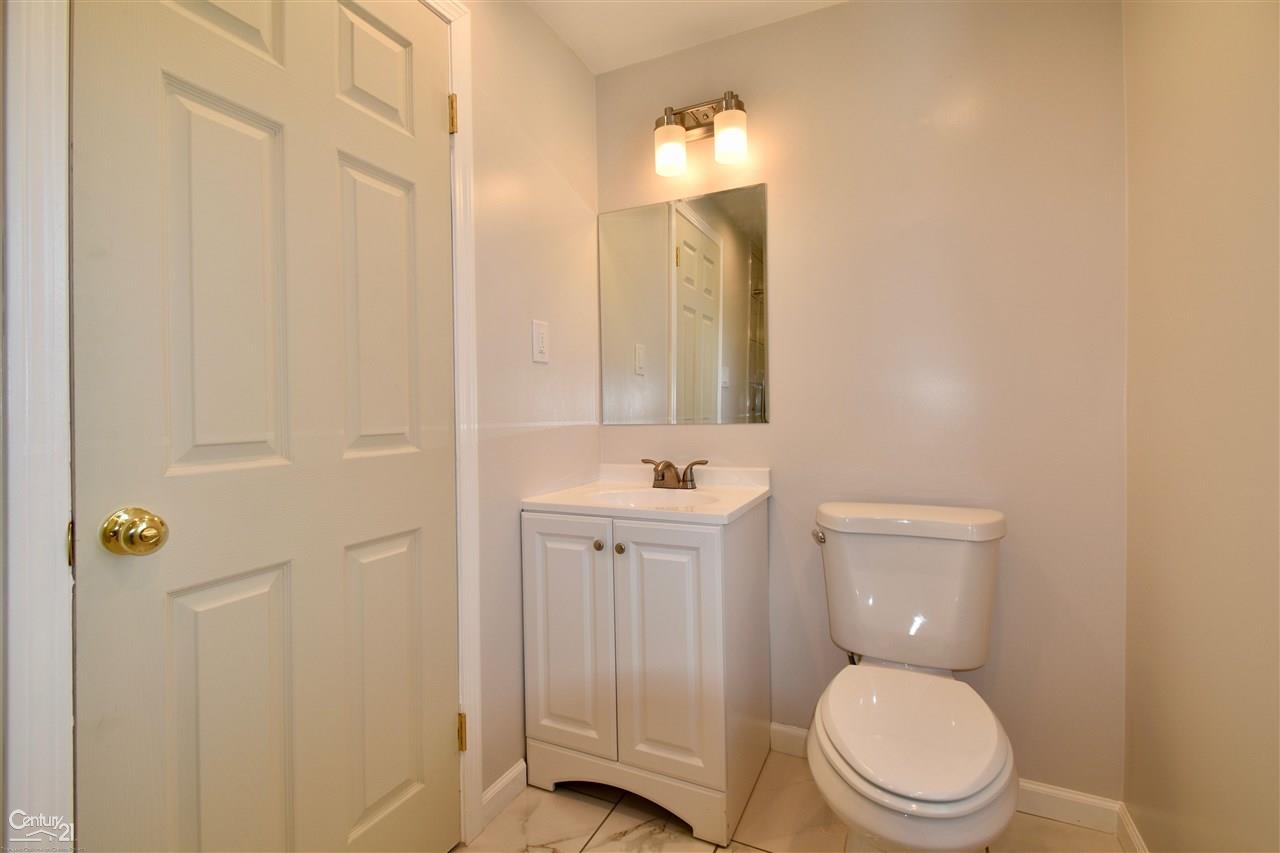 417 Moross Road Grosse Pointe Farms, MI 48236 - Photo 20 of 24