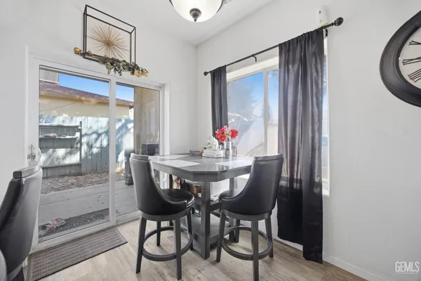 $300,000 | Undisclosed Address, Bakersfield, CA 93307