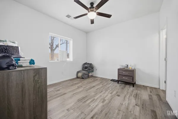 $300,000 | Undisclosed Address, Bakersfield, CA 93307