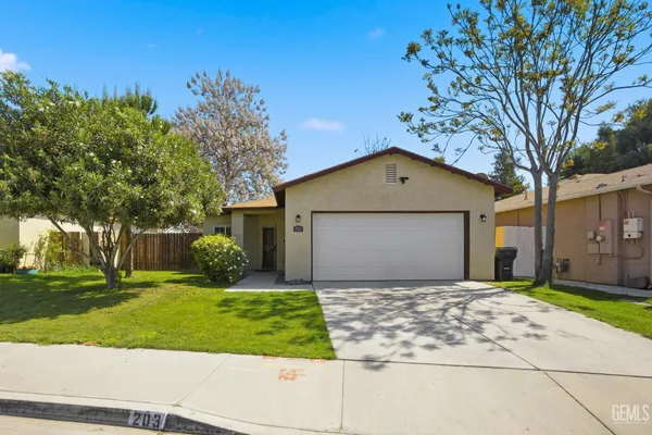 $300,000 | Undisclosed Address, Bakersfield, CA 93307