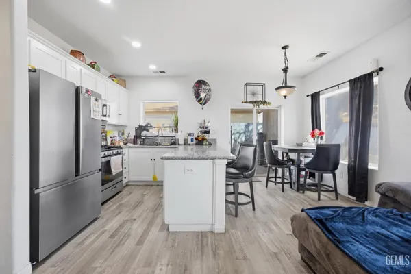 $300,000 | Undisclosed Address, Bakersfield, CA 93307