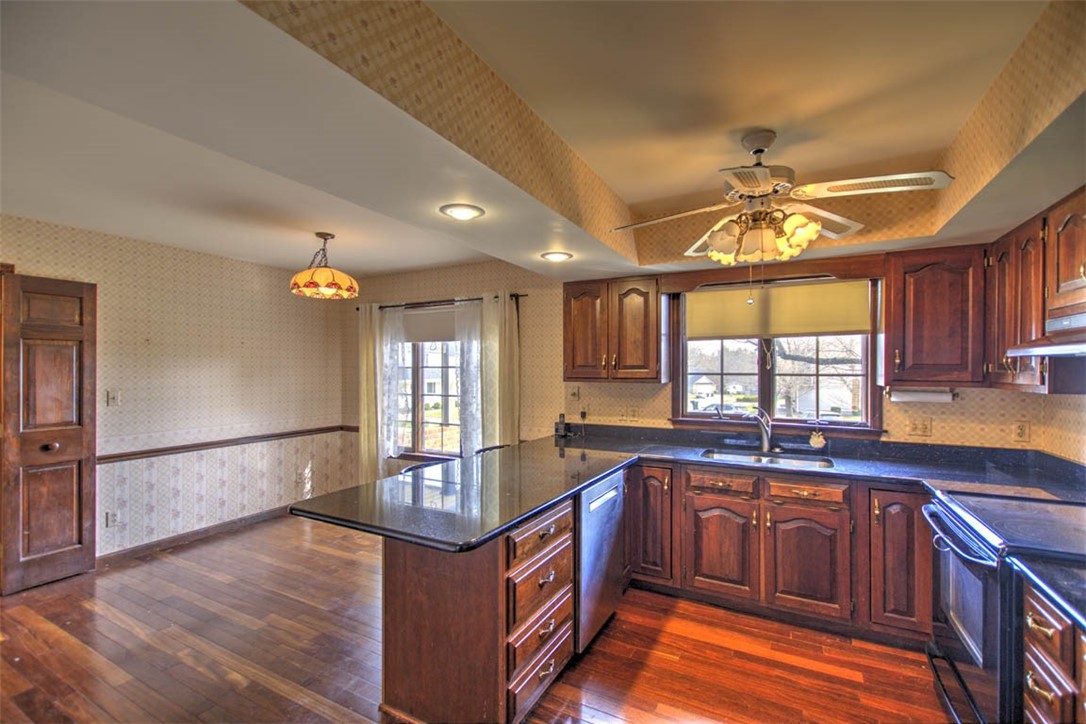 1225 West Pineview Court Decatur, IL 62526 - Photo 18 of 36 Gallery Image 18