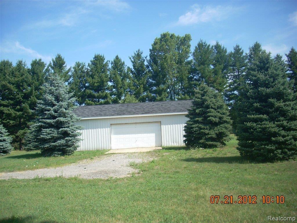 7055 Washburn Road Goodrich, MI 48438 - Photo 3 of 13 061.JPG