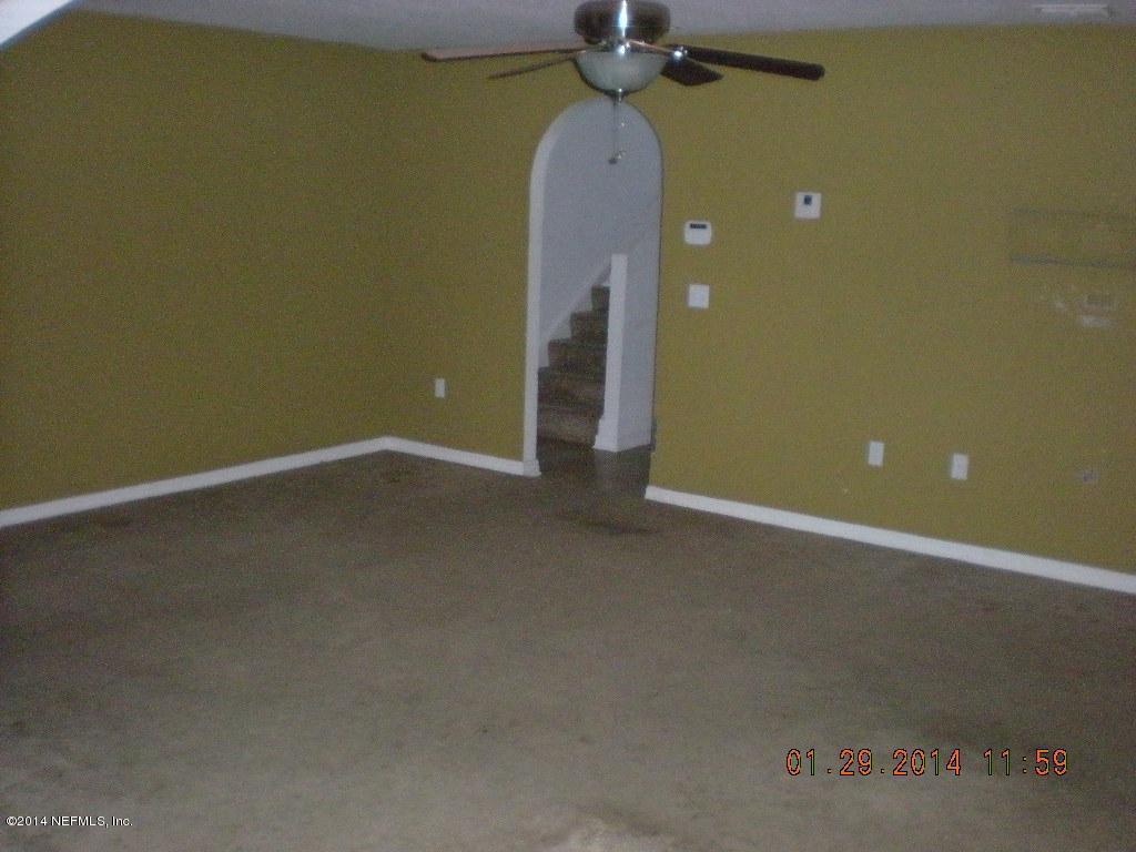 10515 Autumn Trace Road Jacksonville, FL 32257 - Photo 4 of 12 Living Area