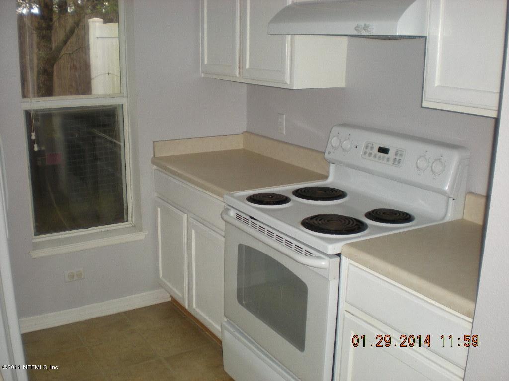 10515 Autumn Trace Road Jacksonville, FL 32257 - Photo 5 of 12 Kitchen