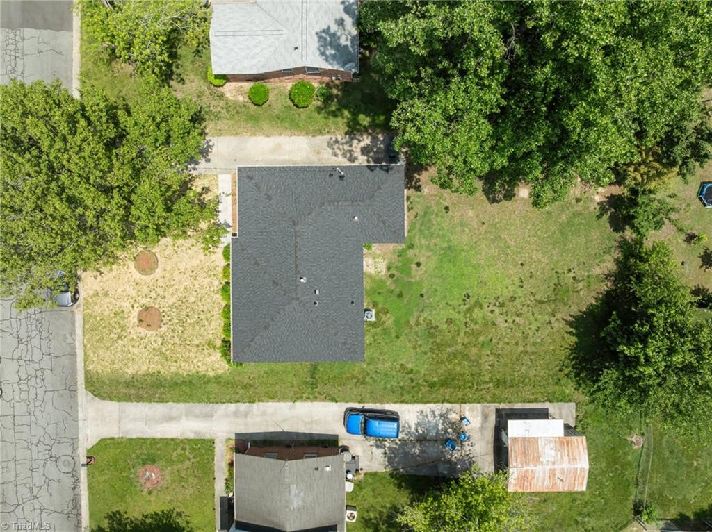 2507 Fontaine Road Greensboro, NC 27407 - Photo 28 of 34 Aerial photo of the home.