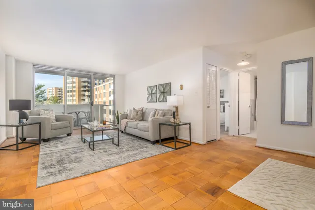 $264,900 | 2939 Van Ness Street Northwest, Unit 1031, Washington, DC 20008