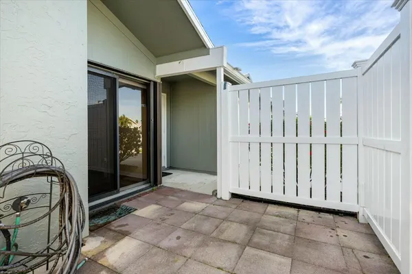 $308,500 | 6686 Southeast Yorktown Drive, Hobe Sound, FL 33455