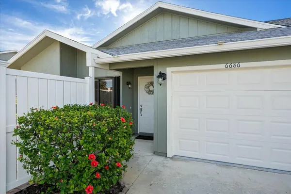 $308,500 | 6686 Southeast Yorktown Drive, Hobe Sound, FL 33455