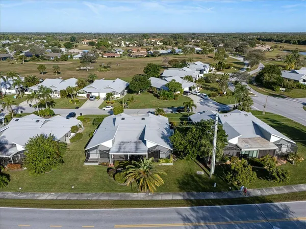 $308,500 | 6686 Southeast Yorktown Drive, Hobe Sound, FL 33455