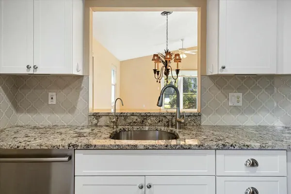 $308,500 | 6686 Southeast Yorktown Drive, Hobe Sound, FL 33455