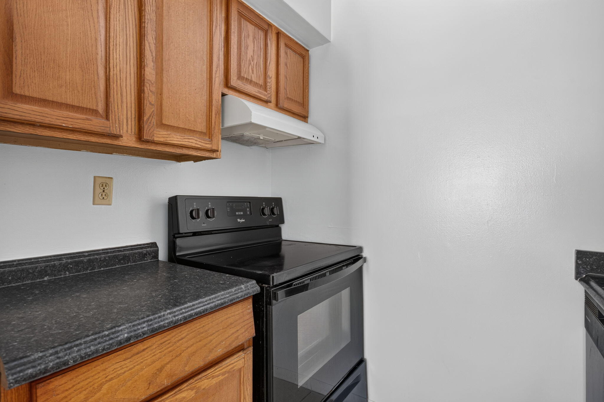 2141 Northeast 42nd Street, Unit 204 Lighthouse Point, FL 33064 - Photo 9 of 24 52-web-or-mls-2141-1237