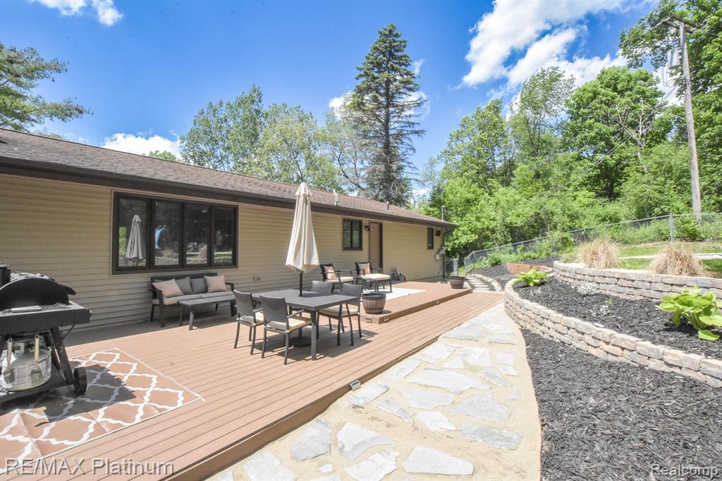 1800 North Eager Road Howell, MI 48855 - Photo 12 of 65
