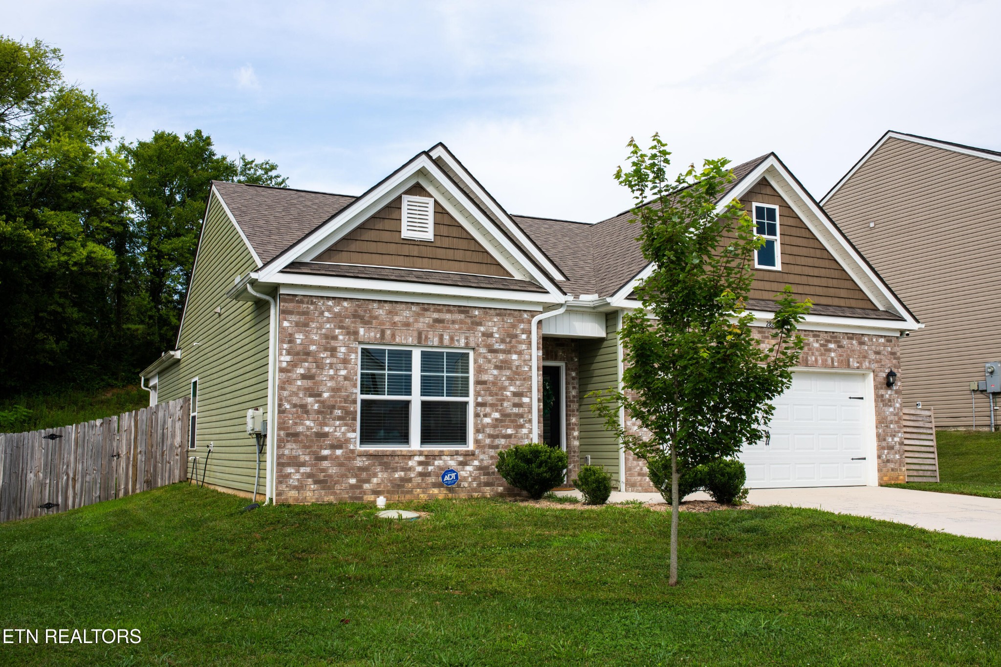 2820 Terrace View Road Sevierville, TN 37876 - Photo 2 of 33 Gallery Image 2