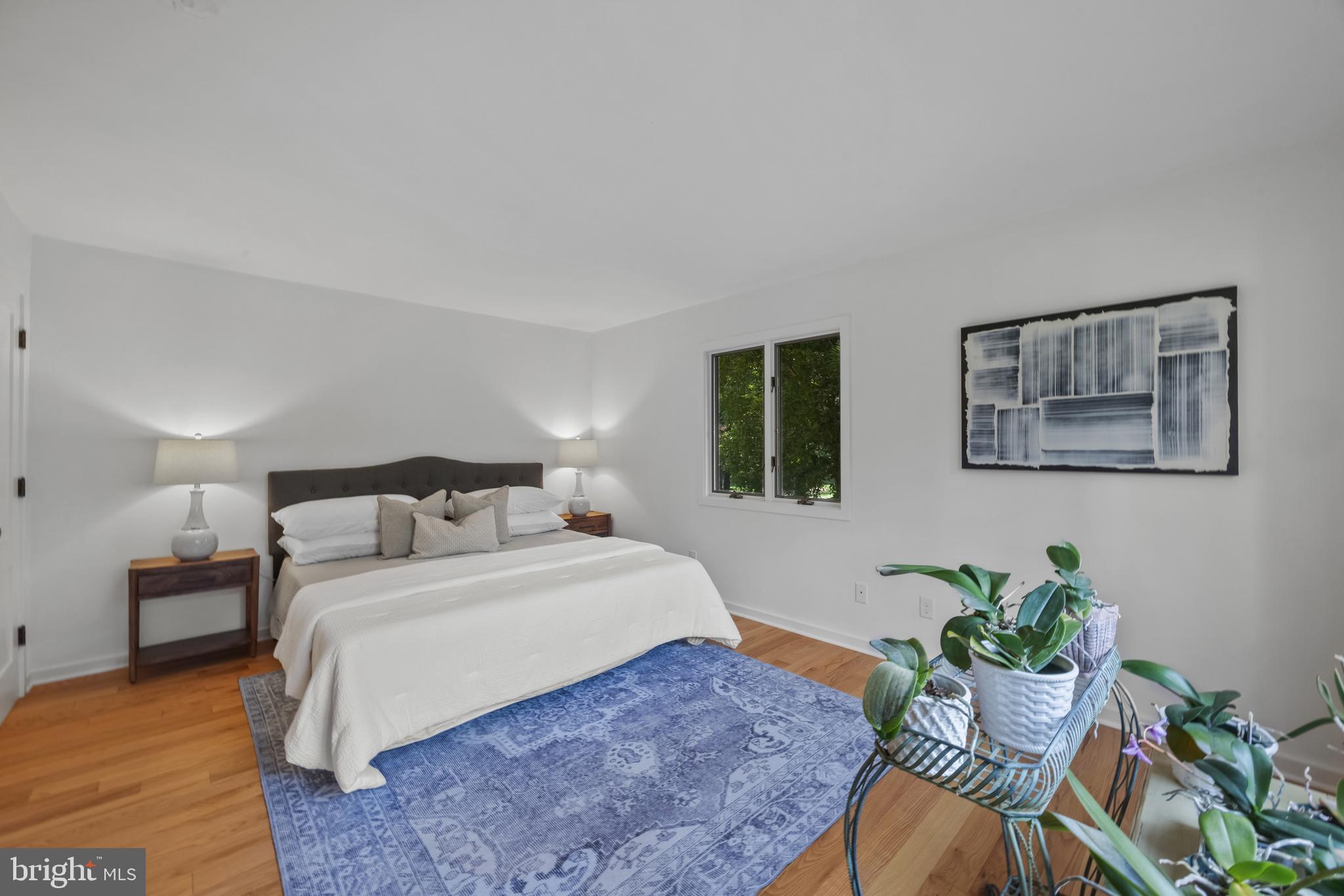 917 Childs Point Road Annapolis, MD 21401 - Photo 19 of 40 Main level Primary Suite