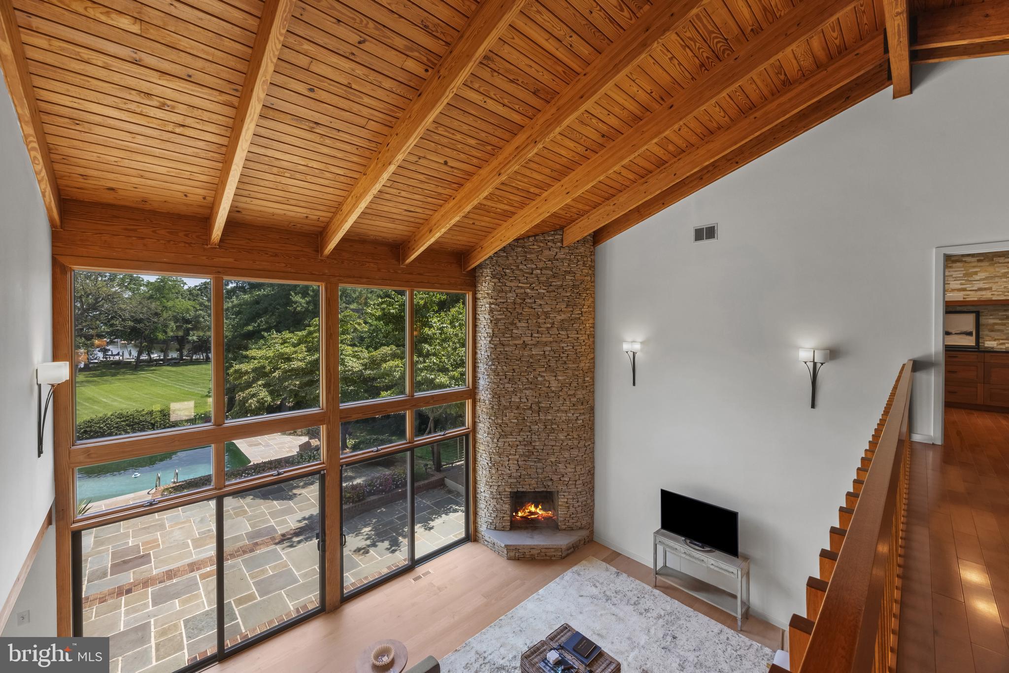 917 Childs Point Road Annapolis, MD 21401 - Photo 23 of 40 View from above to living room