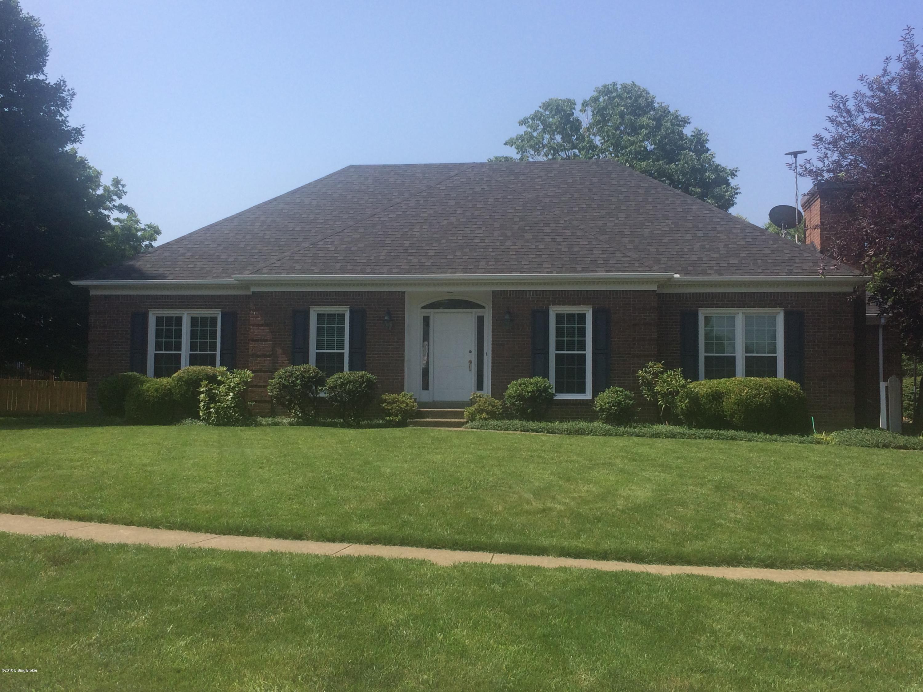 10521 Edgewater Road Louisville, KY 40223 - Photo 1 of 18 Primary Picture