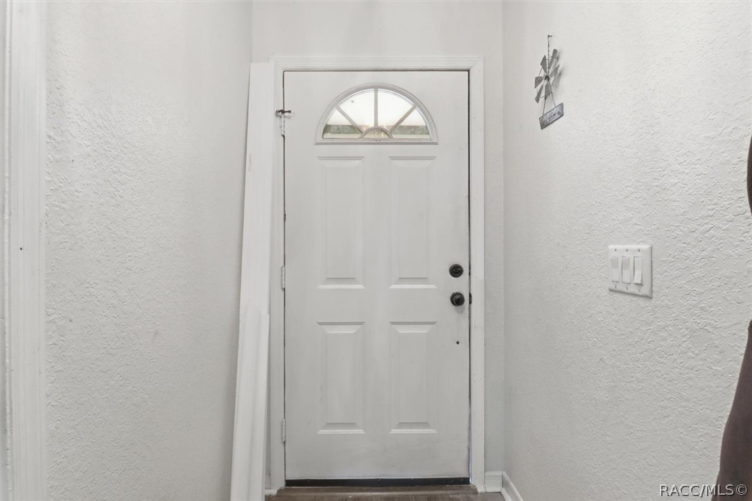 334 South Raymo Terrace Lecanto, FL 34461 - Photo 3 of 21