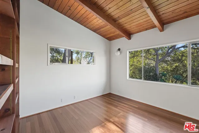 $9,000 | 21277 Entrada Road, Topanga, CA 90290