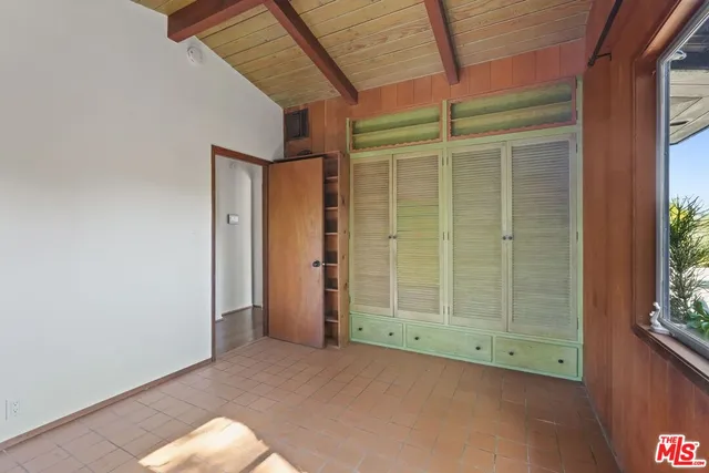 $9,000 | 21277 Entrada Road, Topanga, CA 90290