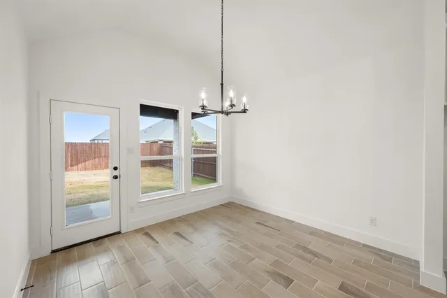 $565,774 | 312 Lovett Lane, Burleson, TX 76028