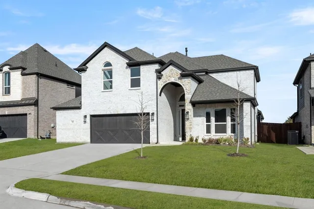 $565,774 | 312 Lovett Lane, Burleson, TX 76028