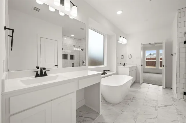 $565,774 | 312 Lovett Lane, Burleson, TX 76028